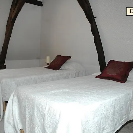 Nyaraló Charmante Maison Xixe Siecle Bord De Vezere - Fr-1-824-6 *