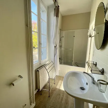 بيت للعطل Charmante Maison Xixe Siecle Bord De Vezere - Fr-1-824-6 لو بوج