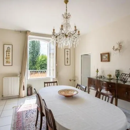 Charmante Maison Xixe Siecle Bord De Vezere - Fr-1-824-6 * لو بوج