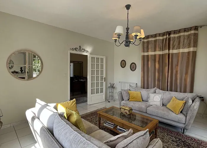 Charmante Maison Xixe Siecle Bord De Vezere - Fr-1-824-6 Semesterbostad